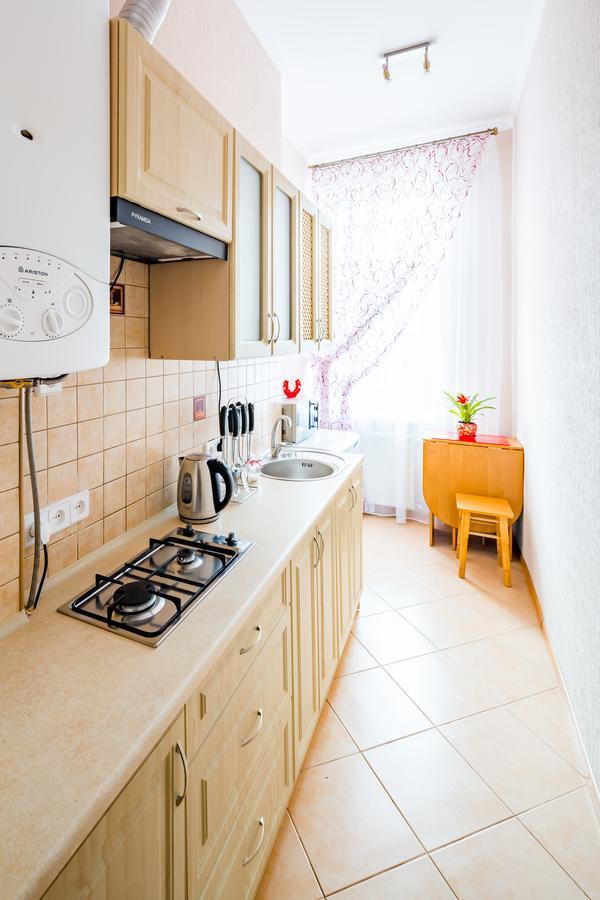 Апартаменти На Гнатюка 17 Lviv Exterior foto